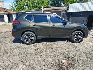 2019 Nissan X-Trail III Рестайлинг, зелёный, 2900000 рублей, вид 3