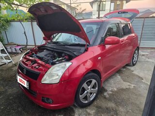 2004 Suzuki Swift III, красный, 480000 рублей, вид 1
