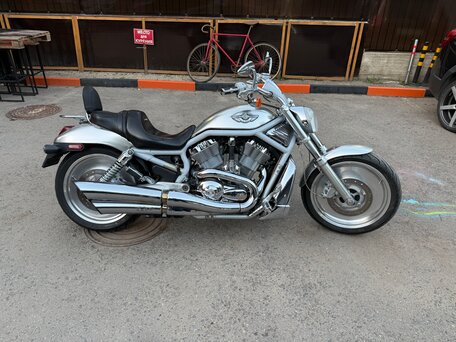2003 Harley-Davidson V-Rod, серебристый, 800000 рублей, вид 2