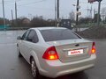 2008 Ford Focus II Рестайлинг, серебристый, 400000 рублей - вид 2