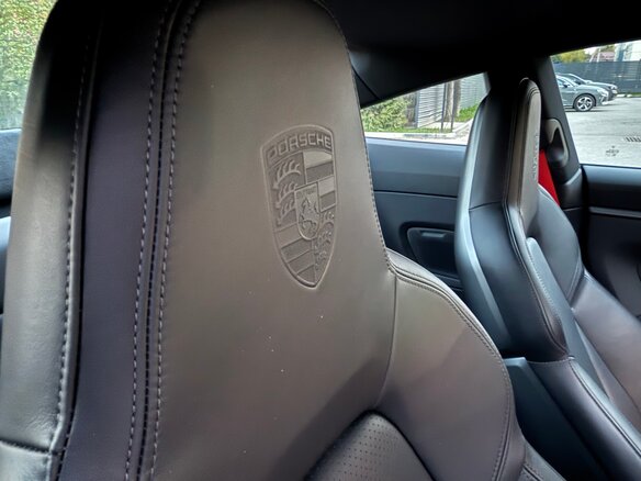 2020 Porsche 911 Carrera S VIII (992), серебристый, 11000000 рублей - вид 27