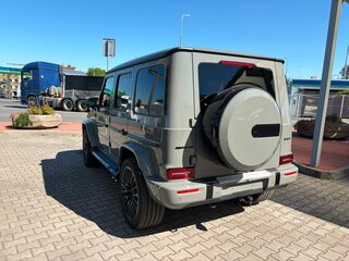 2026 Mercedes-Benz G-Класс AMG 63 AMG II (W465) Рестайлинг, серый, 30900000 рублей, вид 3