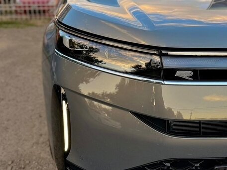 2026 Volkswagen Tavendor I Рестайлинг, серый, 5500000 рублей, вид 4