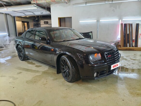 2004 Chrysler 300C I, чёрный, 2500000 рублей - вид 6