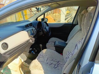2011 Toyota Vitz III (XP130), голубой, 947000 рублей, вид 4