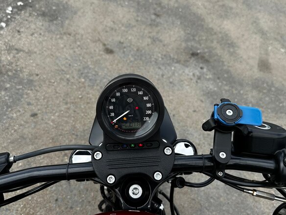 2017 Harley-Davidson Sportster 883, чёрный, 1200000 рублей - вид 6