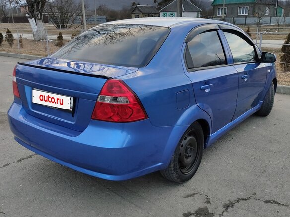2009 Chevrolet Aveo I Рестайлинг, белый, 300000 рублей - вид 4