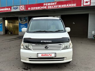 2002 Honda Stepwgn II, белый, 800000 рублей, вид 3