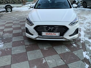 2019 Hyundai Sonata VII (LF) Рестайлинг, белый, 1650000 рублей, вид 2