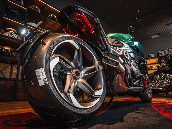 2024 Ducati Diavel V4, зелёный, 6990000 рублей - вид 10