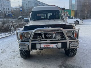 1994 Nissan Safari IV (Y60), зелёный, 2500000 рублей, вид 1