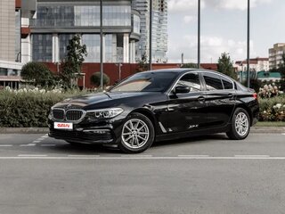 2020 BMW 5 серии 520i VII (G30/G31/G38), чёрный, 2500000 рублей, вид 2