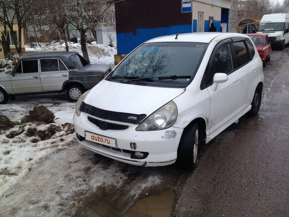 2002 Honda Fit I, белый - вид 1