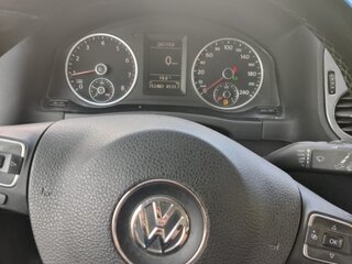 2012 Volkswagen Tiguan I Рестайлинг, жёлтый, 1100000 рублей, вид 4