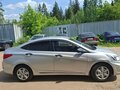 2013 Hyundai Solaris I, серебристый, 833000 рублей - вид 3