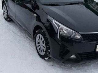 2021 Kia Rio IV Рестайлинг, чёрный, 1999999 рублей, вид 3