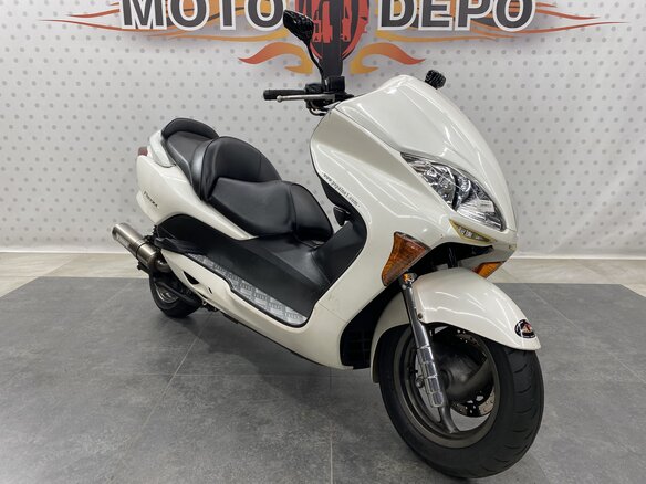 2004 Honda Forza, белый, 222000 рублей - вид 4