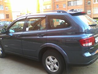 2010 SsangYong Kyron 6-speed I Рестайлинг, серый, 700000 рублей, вид 3