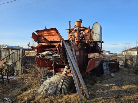 1991 Енисей Зерноуборочные комбайны, красный, 235000 рублей, вид 5