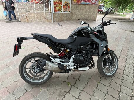 2021 BMW F 900 R, чёрный, 1100000 рублей, вид 3