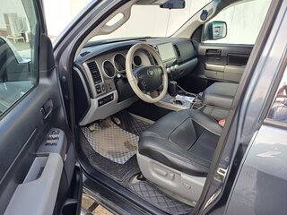2009 Toyota Tundra CrewMax II, серый, 3500000 рублей, вид 5