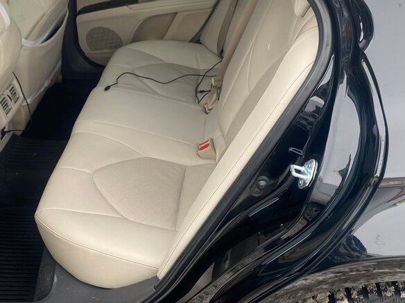 2021 Toyota Camry VIII (XV70) Рестайлинг, чёрный, 4250000 рублей - вид 12