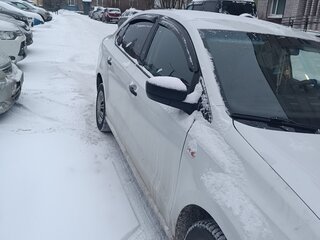 2017 Volkswagen Polo V Рестайлинг, белый, 750000 рублей, вид 2