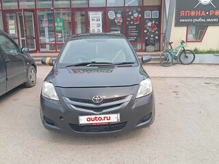 2005 Toyota Belta I, серый, 550000 рублей, вид 1