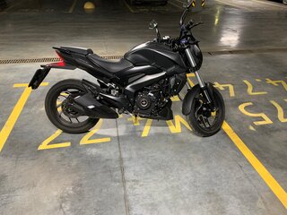 2019 Bajaj Dominar 400, чёрный, 360000 рублей, вид 1