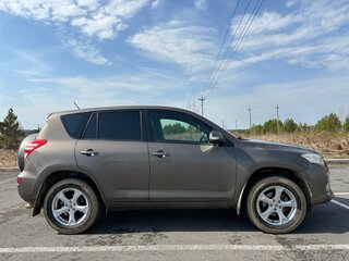 2011 Toyota RAV4 III (XA30) Рестайлинг, коричневый, 1480000 рублей, вид 3