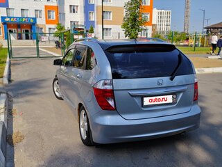 2005 Honda FR-V, серый, 555000 рублей, вид 4