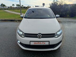 2011 Volkswagen Polo V, белый, 650000 рублей, вид 2