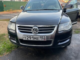 2008 Volkswagen Touareg I Рестайлинг, чёрный, 980000 рублей, вид 3