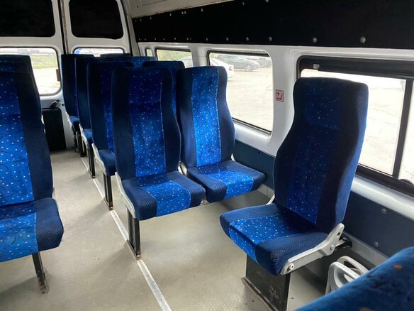 2007 Ford Transit, белый - вид 13