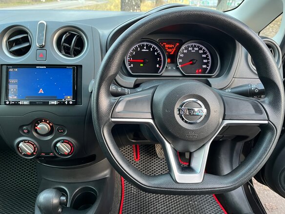 2017 Nissan Note II Рестайлинг, коричневый, 1390000 рублей - вид 10