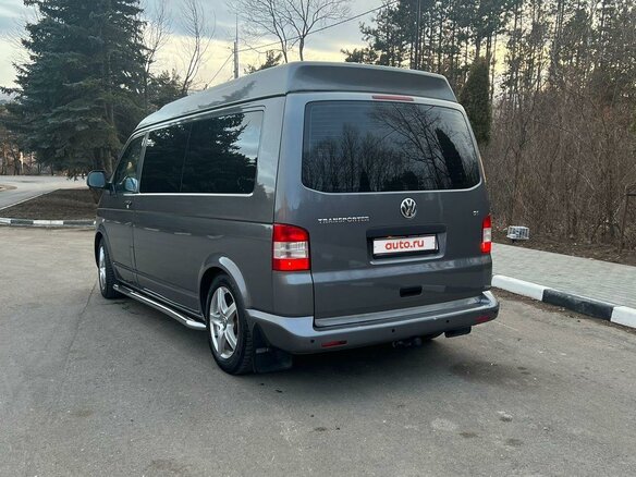 2011 Volkswagen Transporter Long T5 Рестайлинг, серый, 3000000 рублей - вид 1
