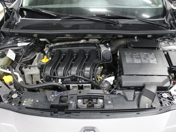 2011 Renault Fluence I, серый - вид 15