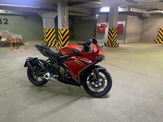 Voge 300RR