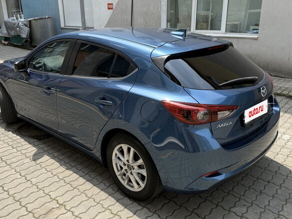 2017 Mazda Axela III Рестайлинг, синий, 1290000 рублей - вид 9