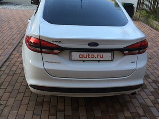 2017 Ford Fusion (North America) II Рестайлинг, белый, 1300000 рублей, вид 3