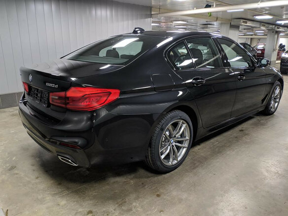 2020 BMW 5 серии 520d xDrive VII (G30/G31/G38), чёрный - вид 2