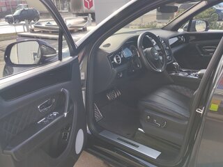 2017 Bentley Bentayga I, чёрный, 10300000 рублей, вид 5