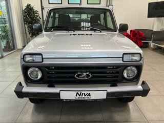 2026 Lada (ВАЗ) Niva Legend I, серебристый, 1118000 рублей, вид 2