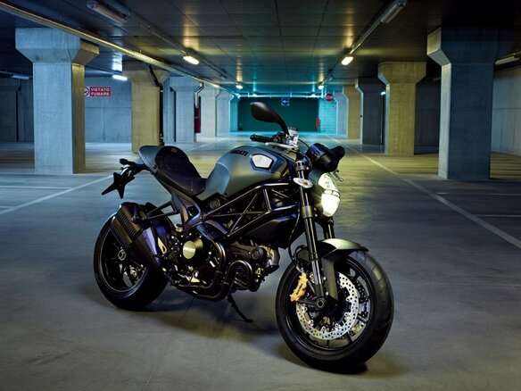 2013 Ducati Monster 1100, зелёный - вид 29