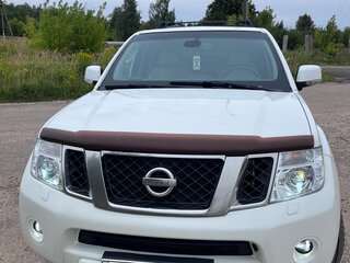 2011 Nissan Pathfinder III Рестайлинг, белый, 1350000 рублей, вид 2