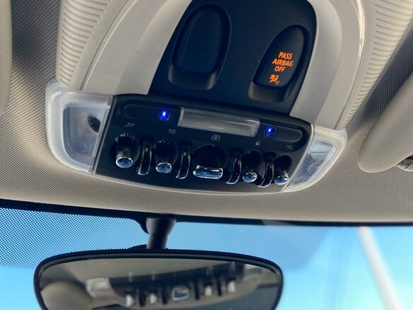 2015 Mini Hatch Cooper III (F55/F56), белый - вид 13