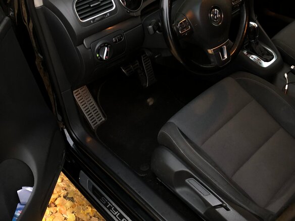 2011 Volkswagen Golf VI, синий - вид 13