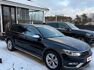 2018 Volkswagen Passat Alltrack DSG7 B8, чёрный, 2500000 рублей, вид 3