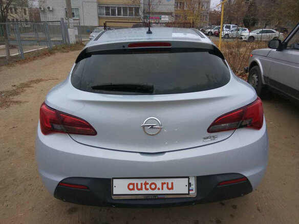 2012 Opel Astra GTC J Рестайлинг, белый - вид 3