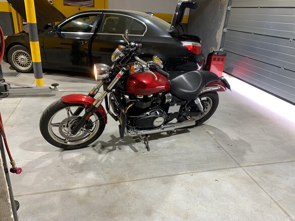 2012 Triumph Speedmaster, красный, 620000 рублей - вид 1